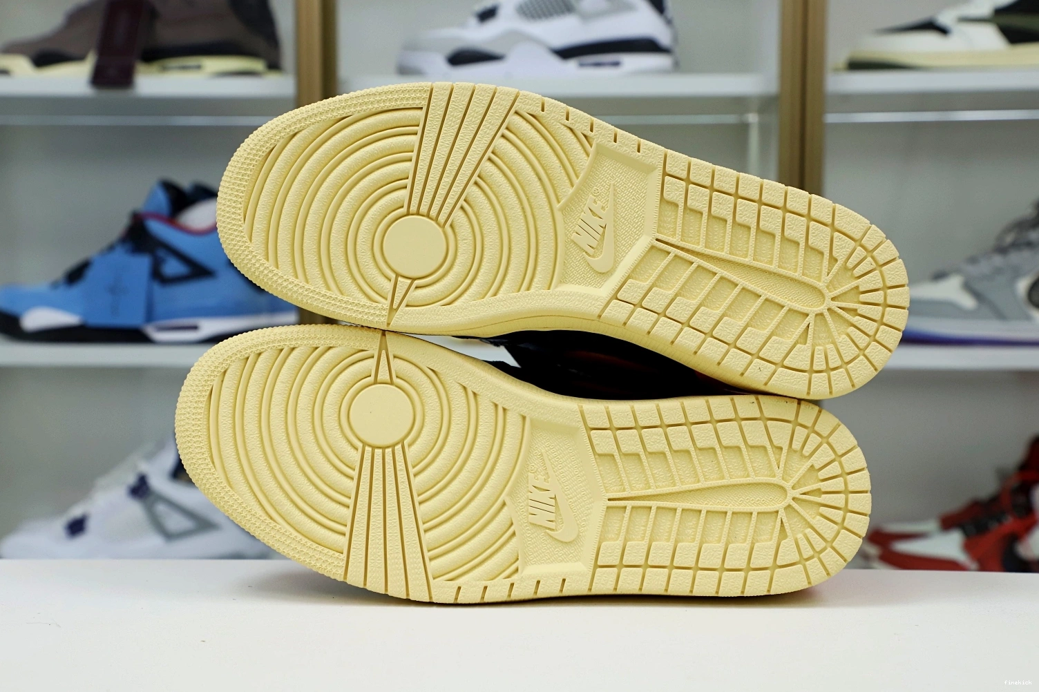 1 OG RETRO AIR 'SHATTERED 3.0' HIGH JORDAN BACKBOARD 0310